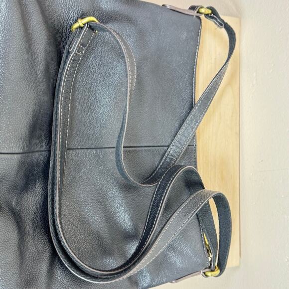 Fossil Black Crossbody Purse Leather Brass Hardware Phone - Picture 5 of 8